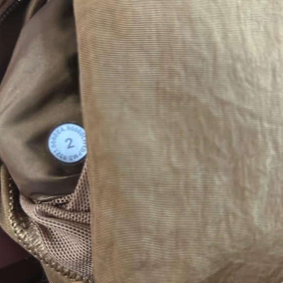 Lululemon Vest - Picture 4 of 5